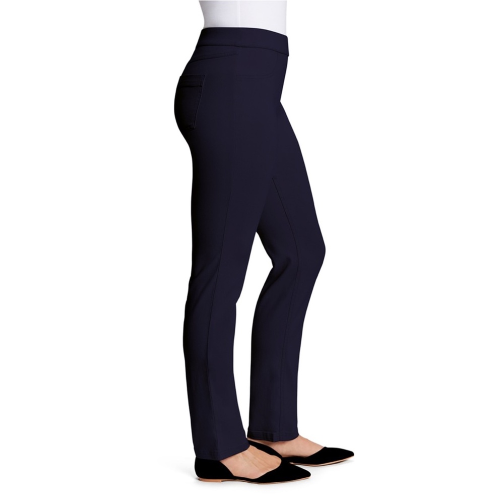 NWT GLORIA VANDERBILT Zoey Pull On Pants - Picture 2 of 3